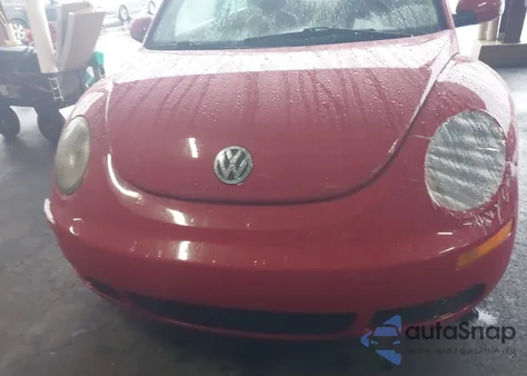 2007 Volkswagen New Beetle 2.5 from USA, damaged, VIN 3VWRW31C17M513858